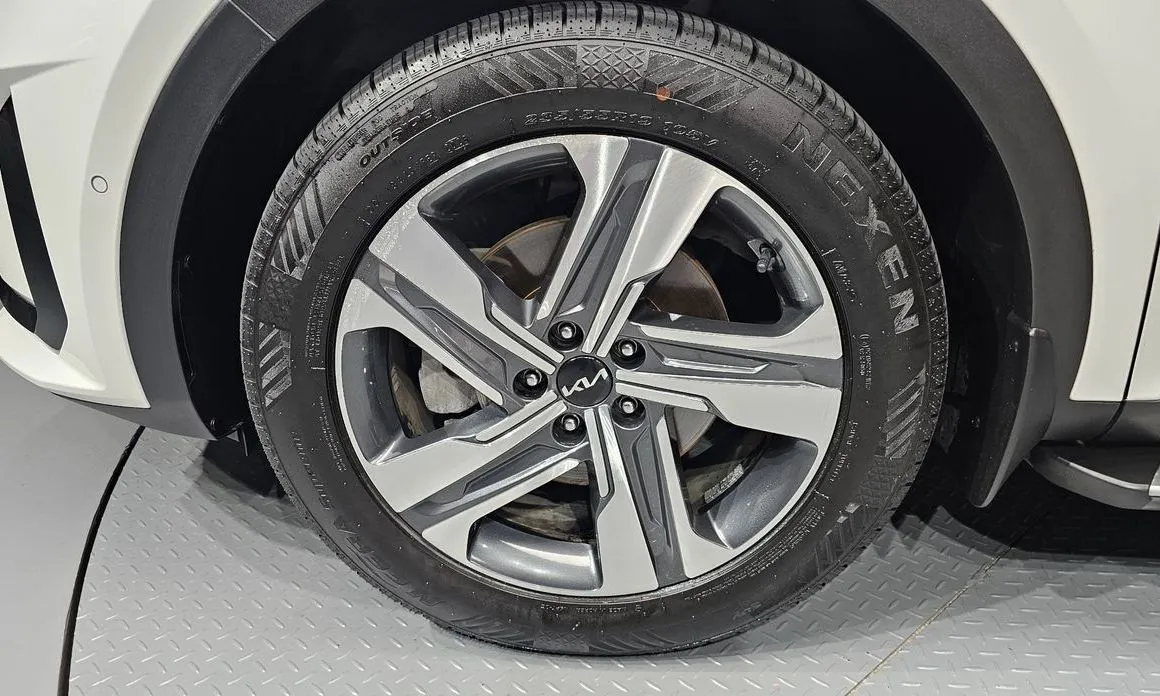 Kia Sorento — фото 10