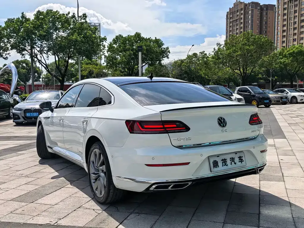 Volkswagen CC — фото 9