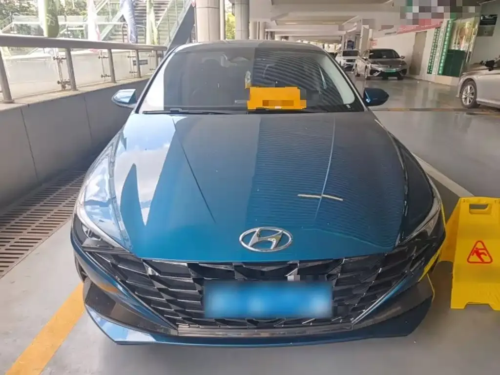 Hyundai Elantra — фото 6