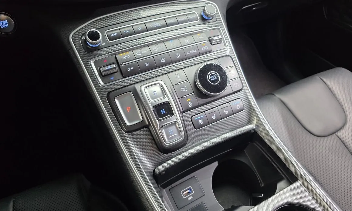 Hyundai Santafe — фото 3