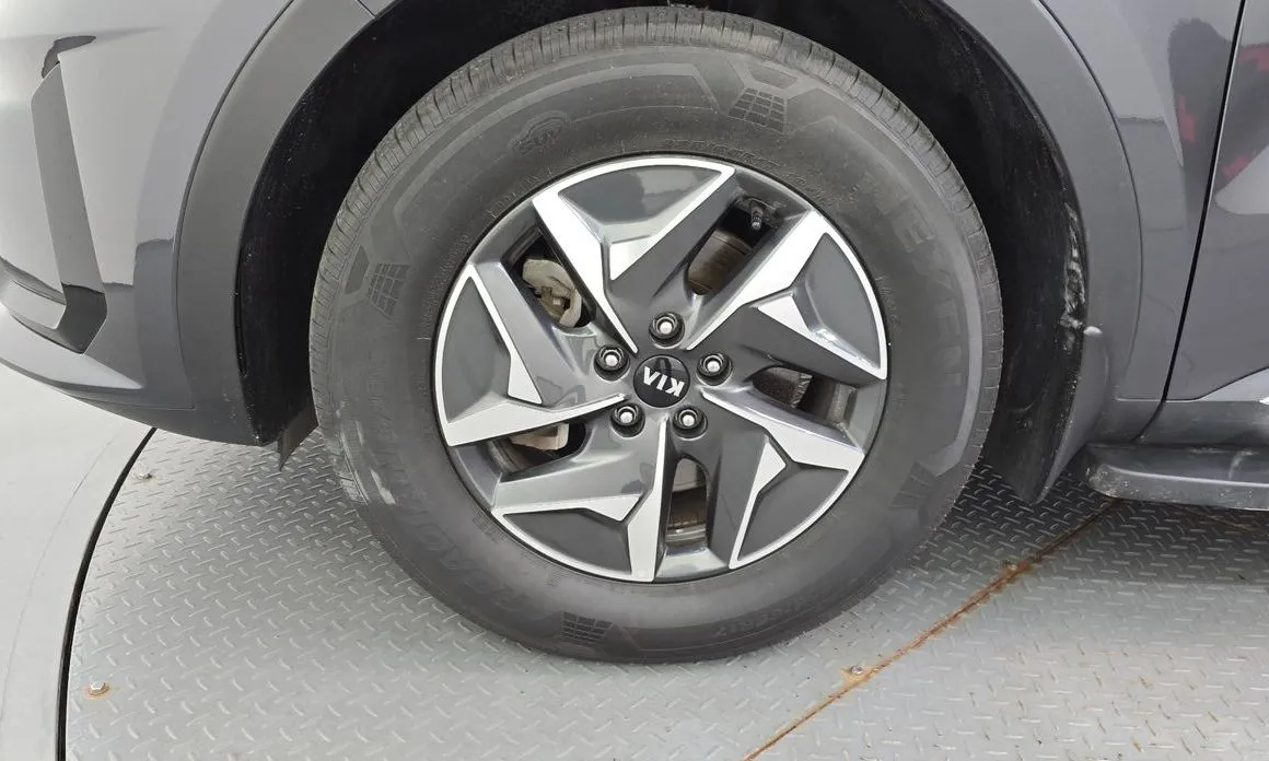 Kia Sorento — фото 7