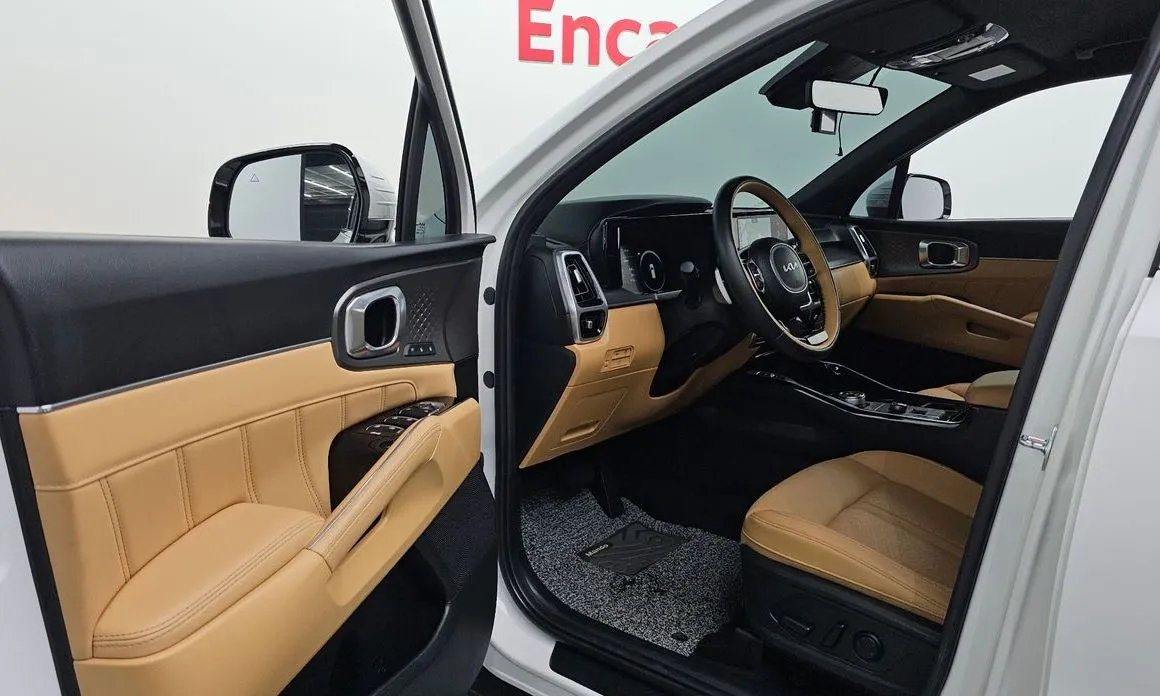Kia Sorento — фото 9