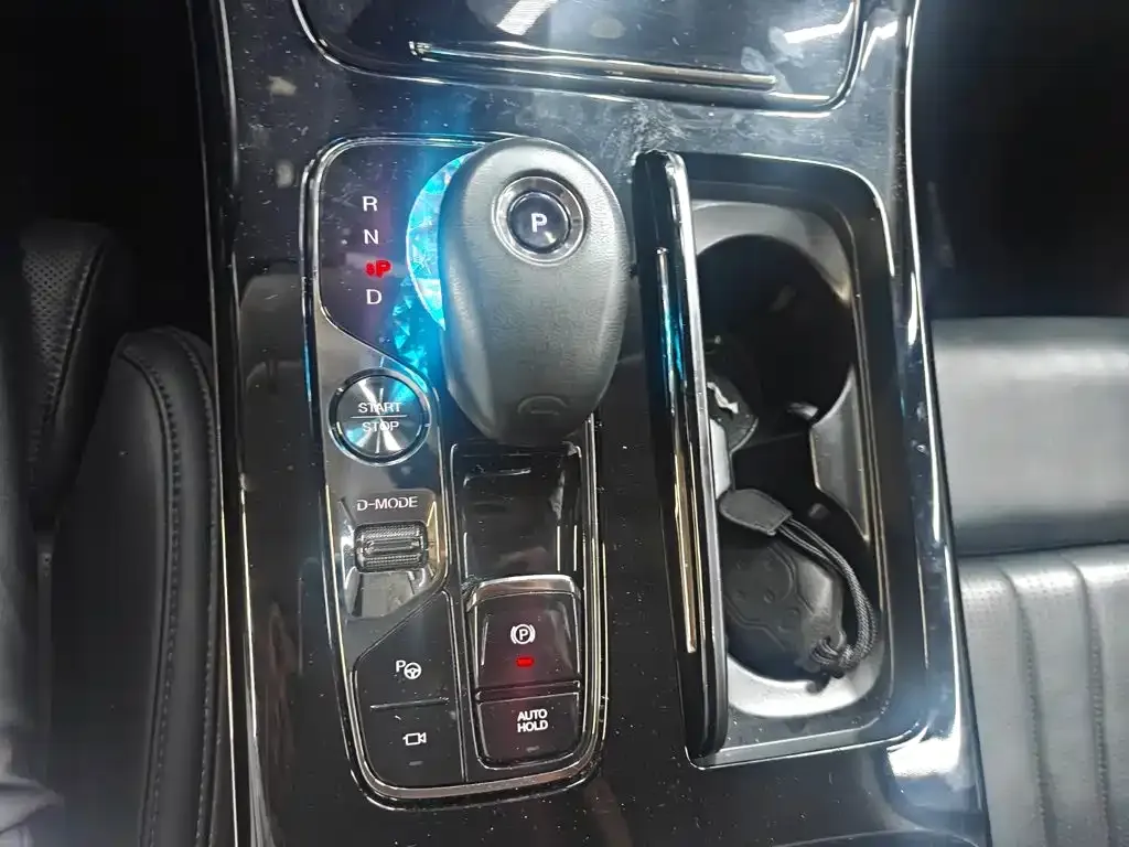 GAC Motor Trumpchi E9 — фото 9