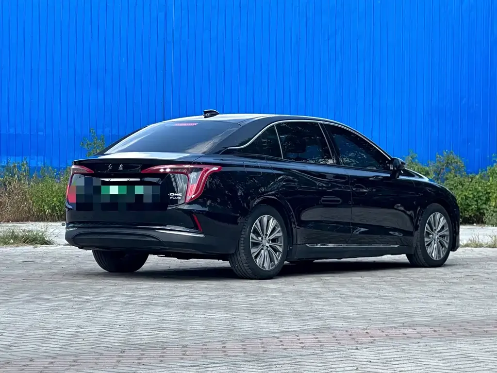 Hongqi E-QM5 — фото 4
