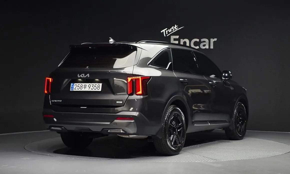 Kia Sorento — фото 4