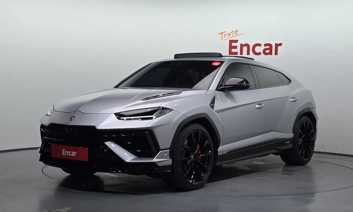 Lamborghini Urus — фото 1