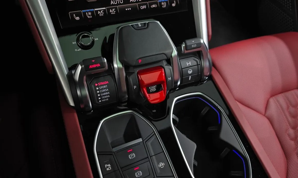 Lamborghini Urus — фото 2