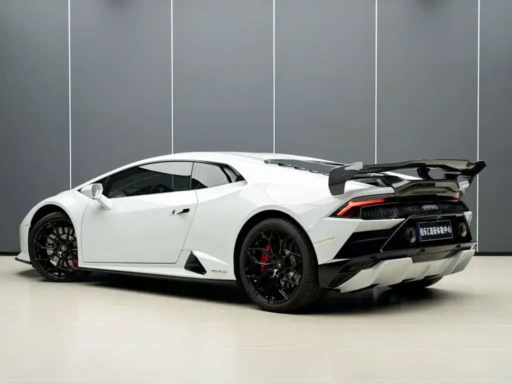Lamborghini Huracan — фото 10