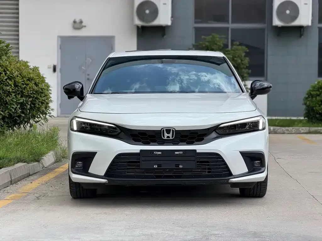 Honda Civic — фото 10