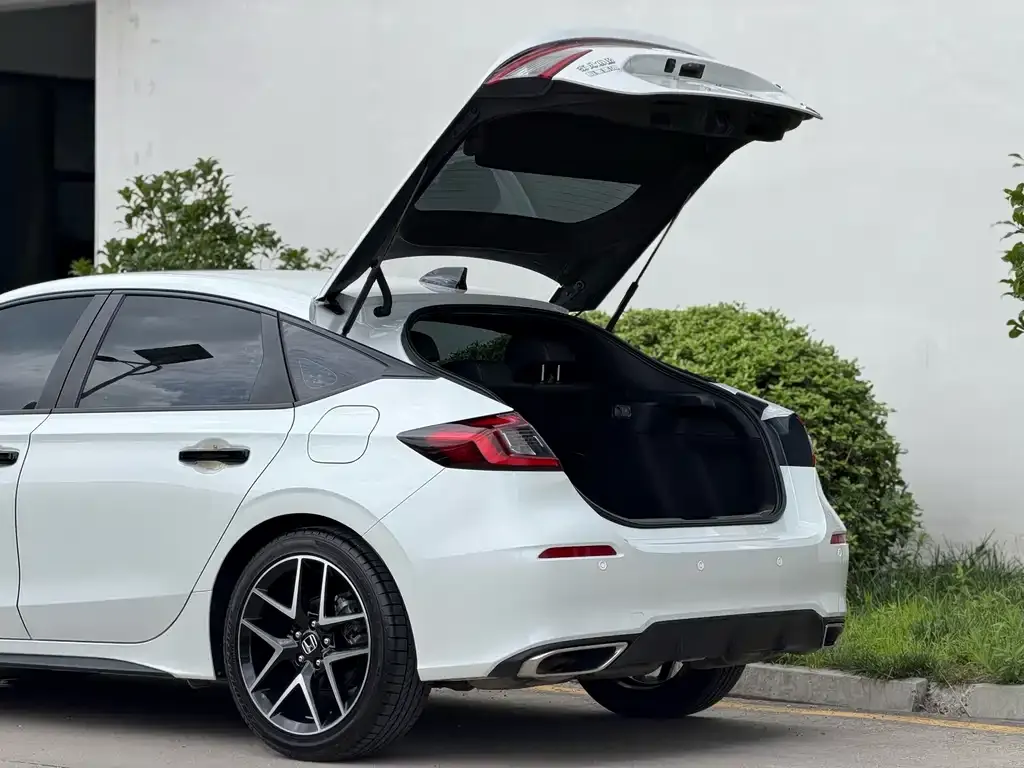 Honda Civic — фото 8