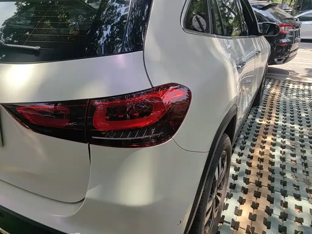 Mercedes-Benz GLA — фото 7