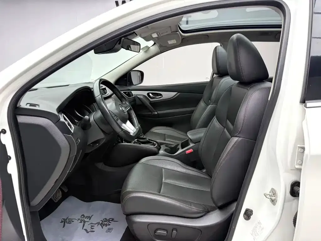Nissan Qashqai — фото 9