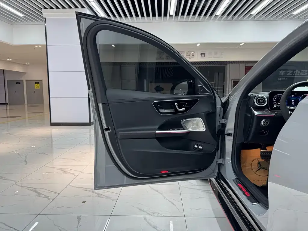 Mercedes-Benz C-Class AMG New Energy — фото 6