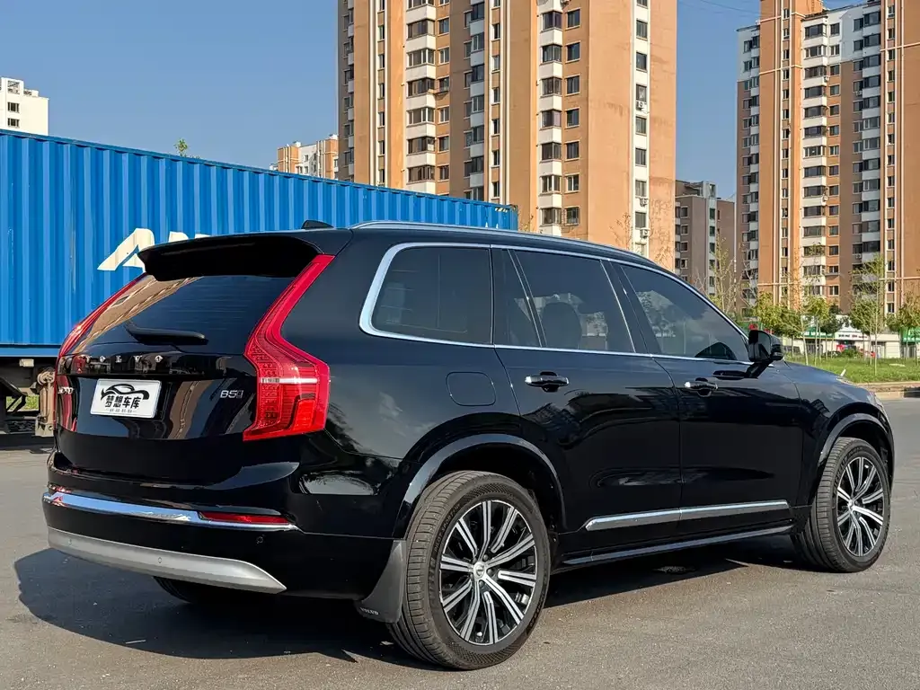 Volvo XC90 — фото 8