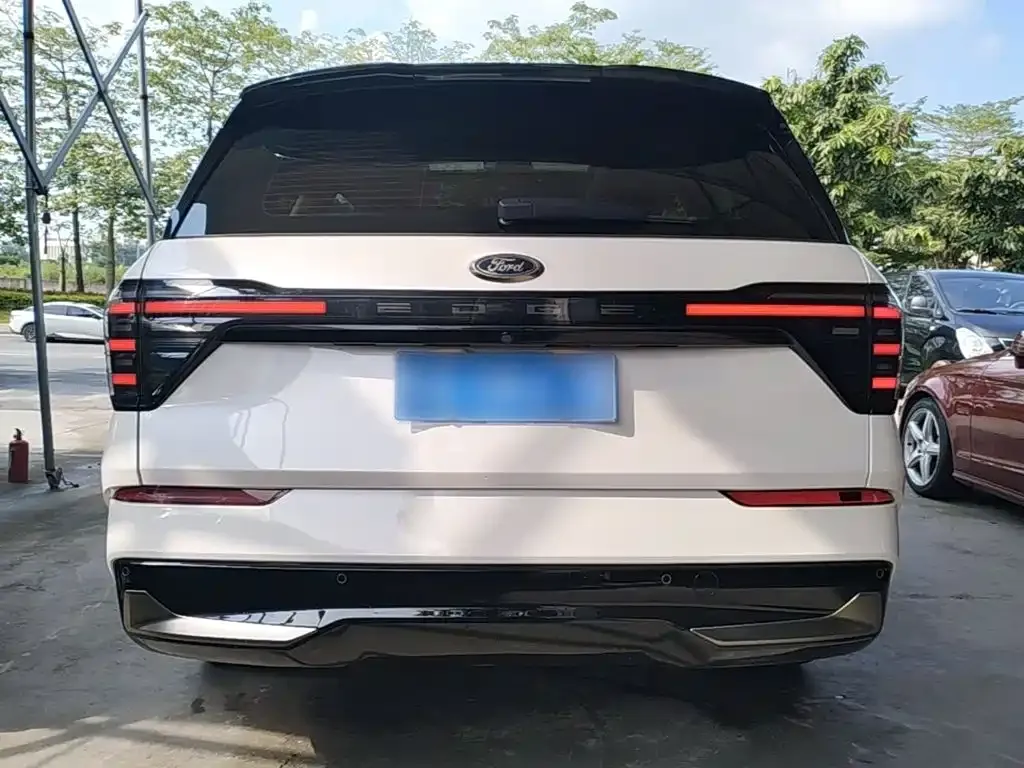 Ford Edge — фото 7