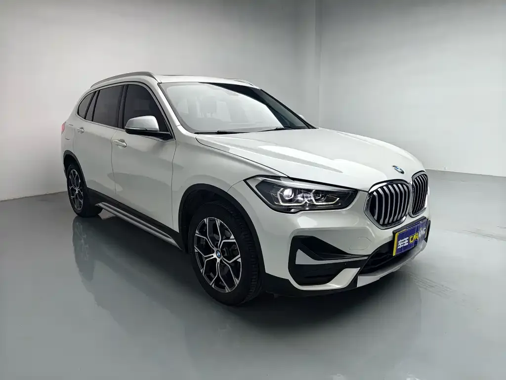 BMW X1 — фото 5