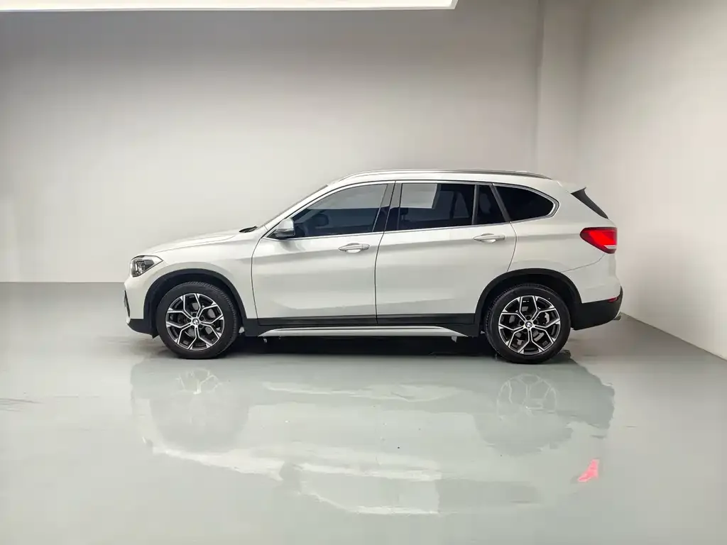 BMW X1 — фото 10