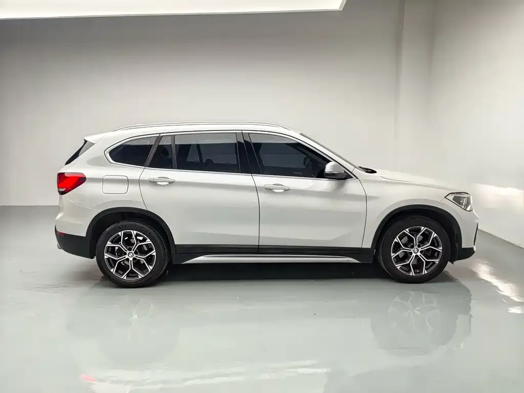 BMW X1 — фото 4