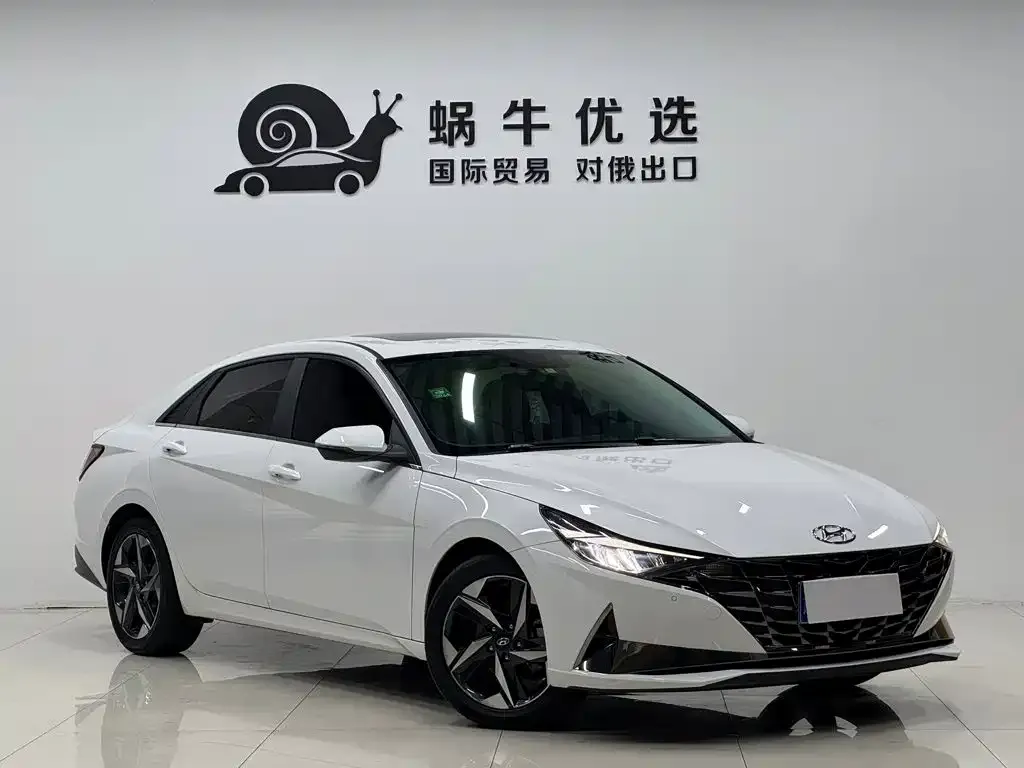 Hyundai Elantra — фото 6