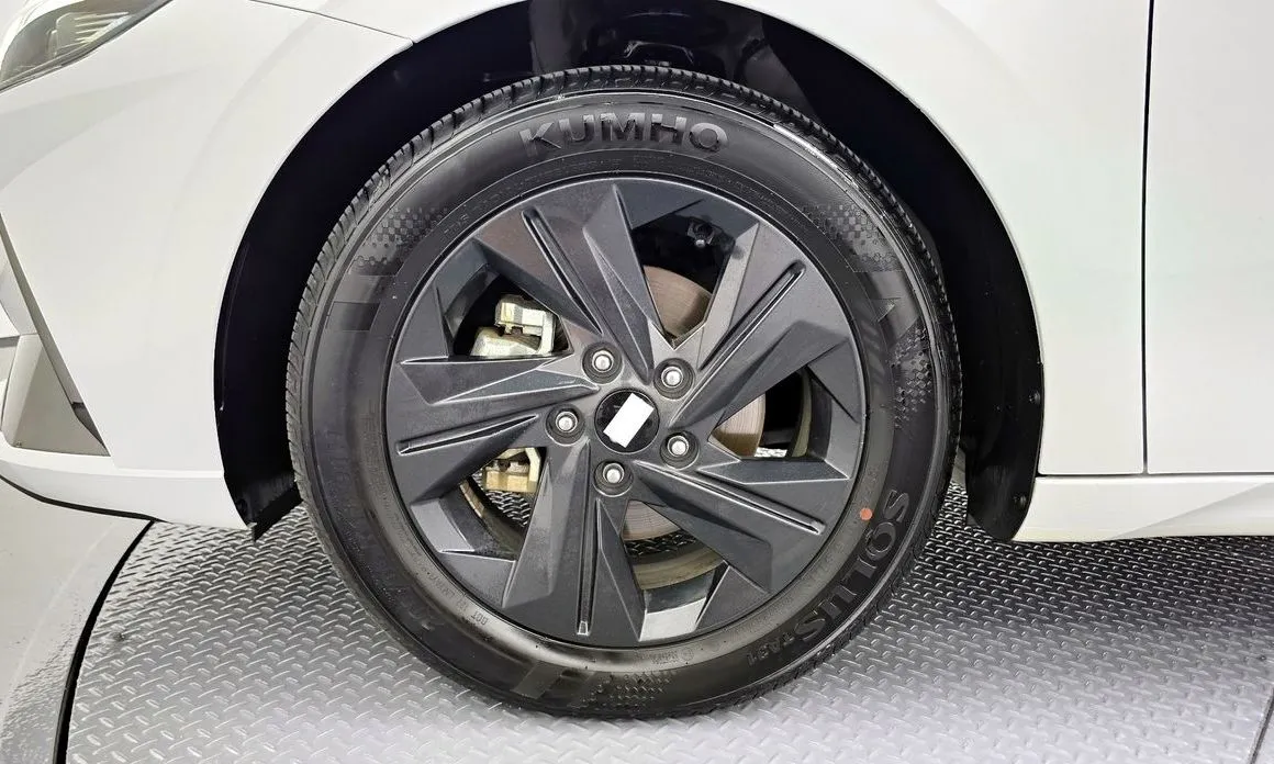 Hyundai AVANTE — фото 9
