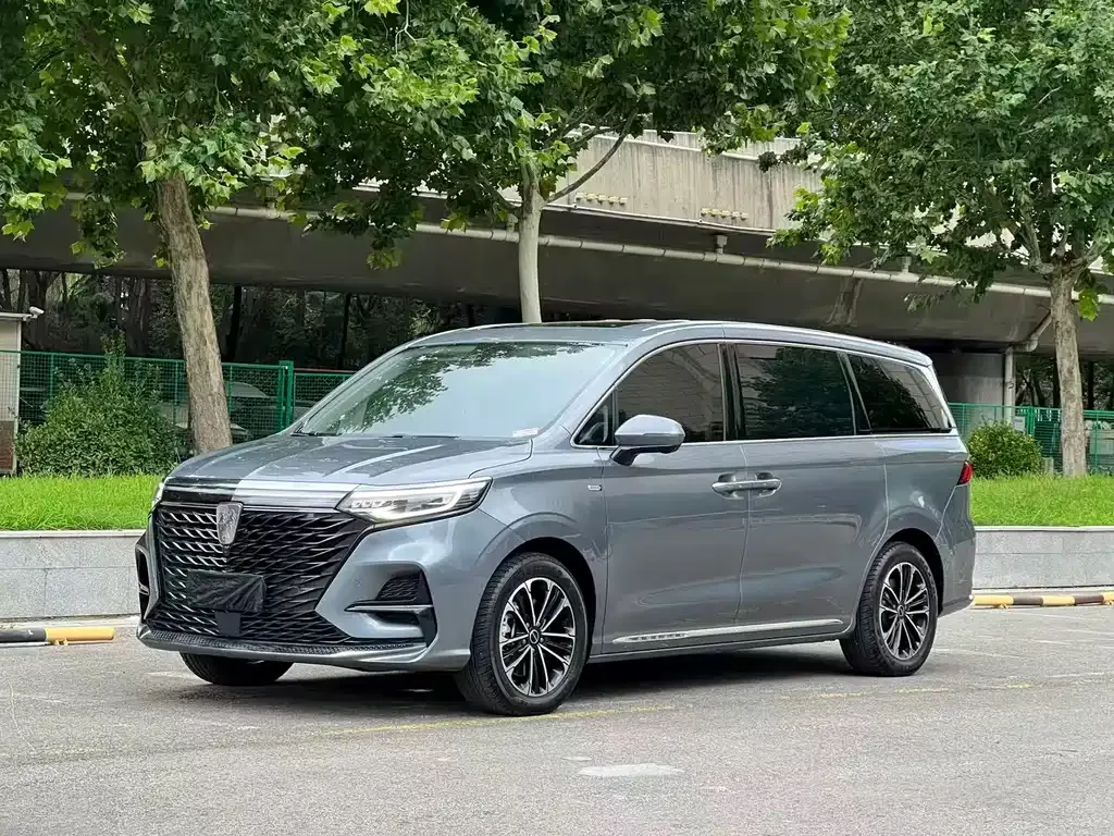 Roewe iMAX8 — фото 1
