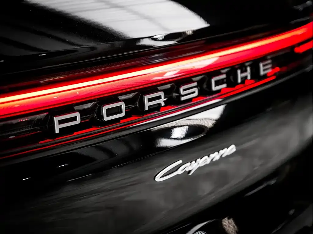 Porsche Cayenne — фото 6