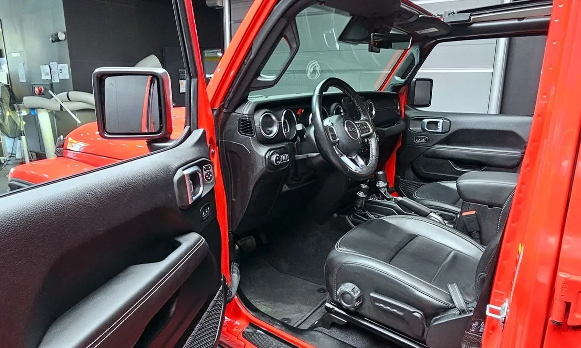 Jeep Wrangler — фото 6