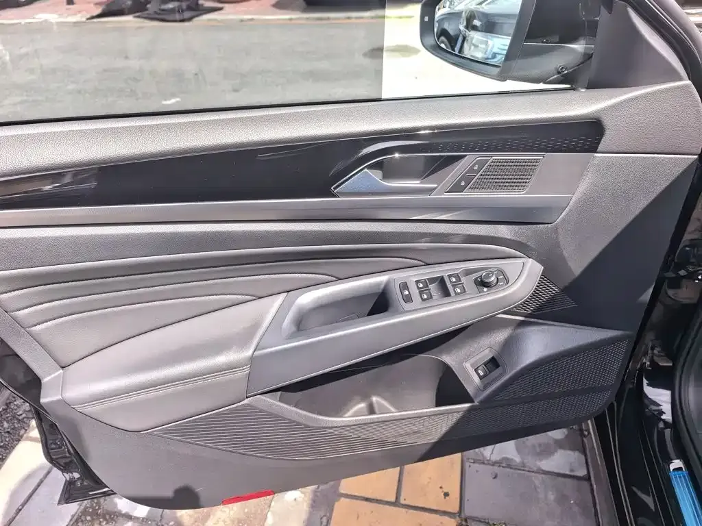 Volkswagen Passat — фото 8