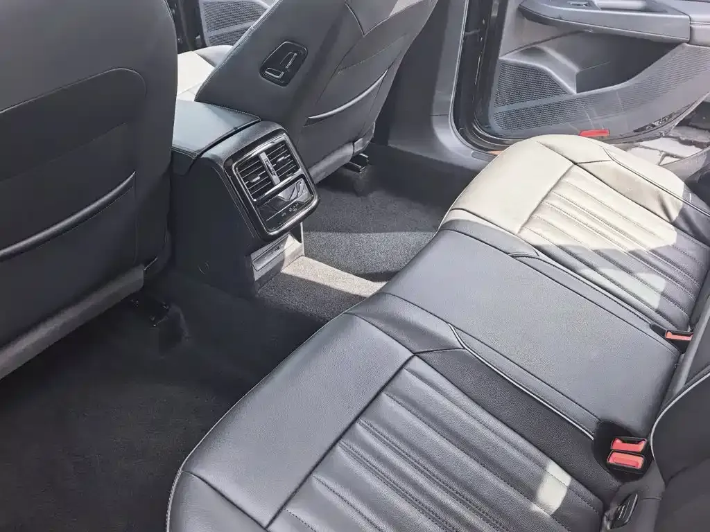 Volkswagen Passat — фото 5