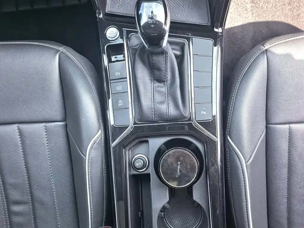 Volkswagen Passat — фото 7