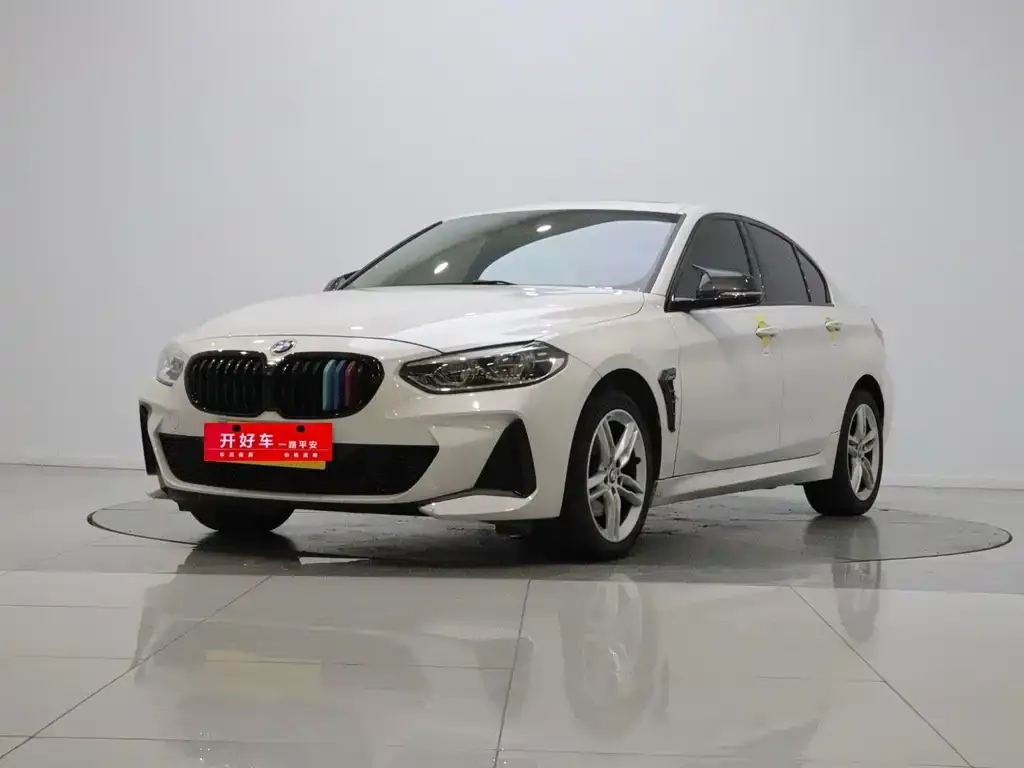 BMW 1 Series — фото 1