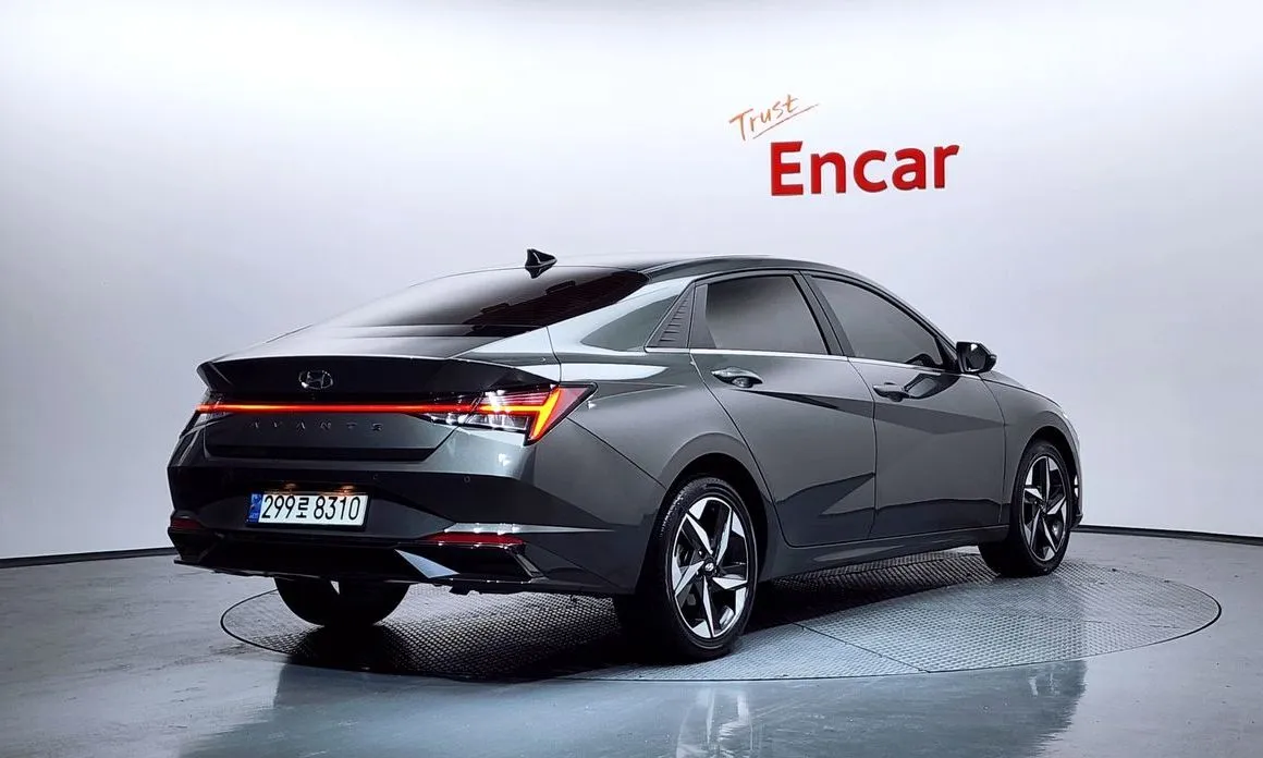 Hyundai AVANTE — фото 3