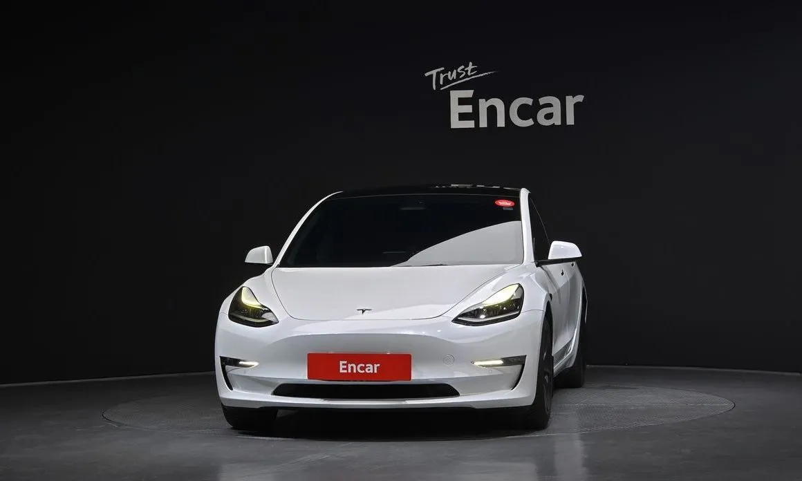 Tesla Model 3 — фото 2