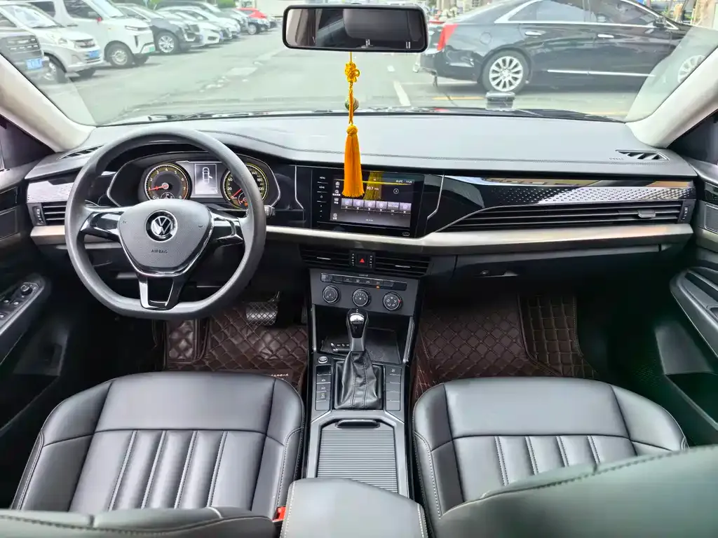 Volkswagen Passat — фото 5