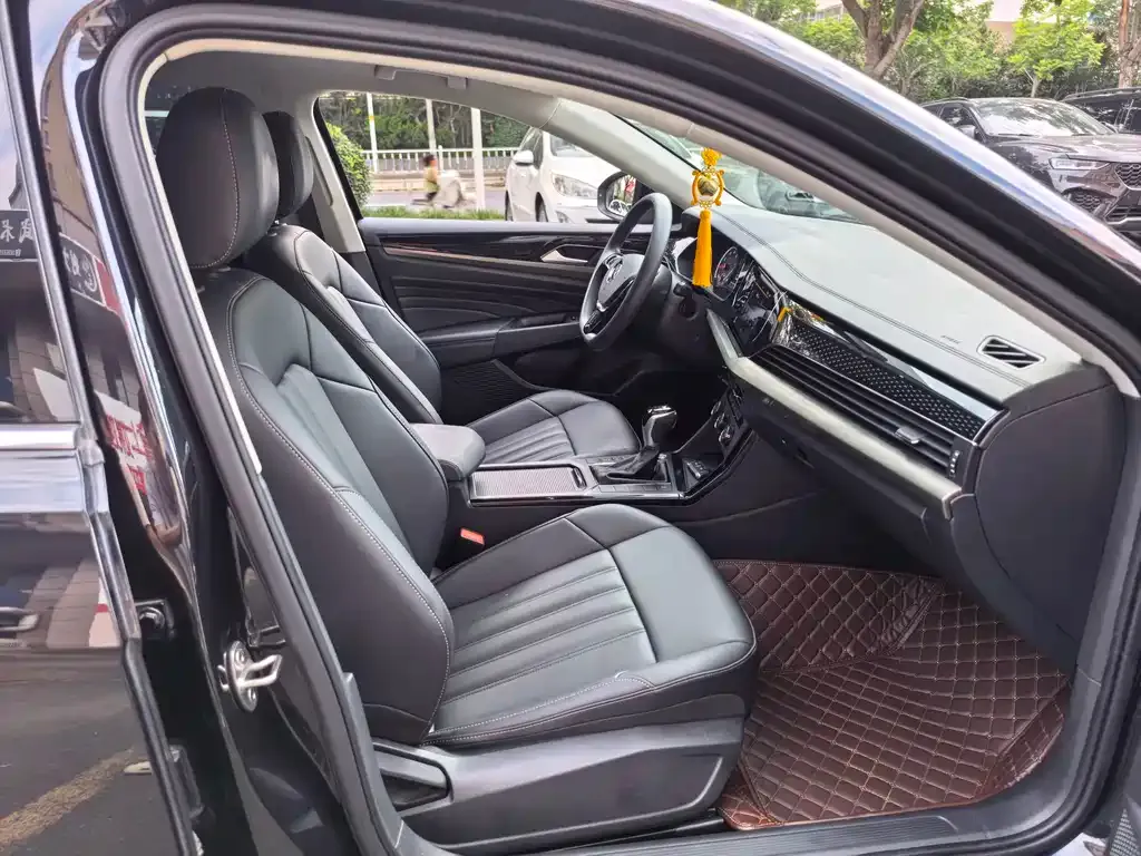 Volkswagen Passat — фото 4