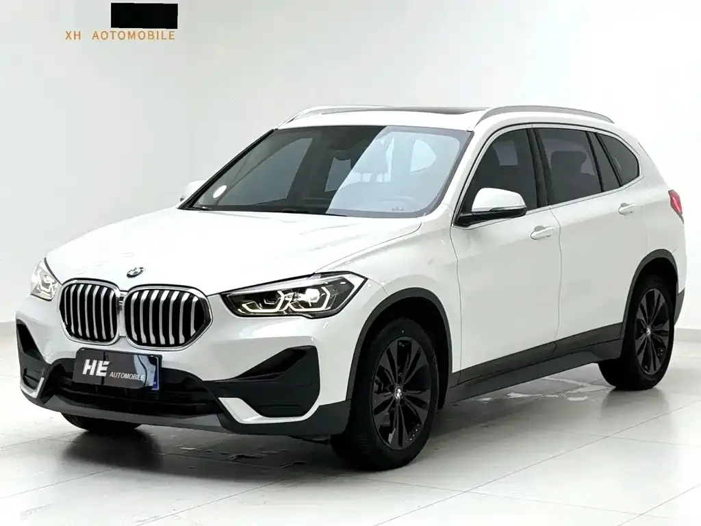 BMW X1 — фото 1