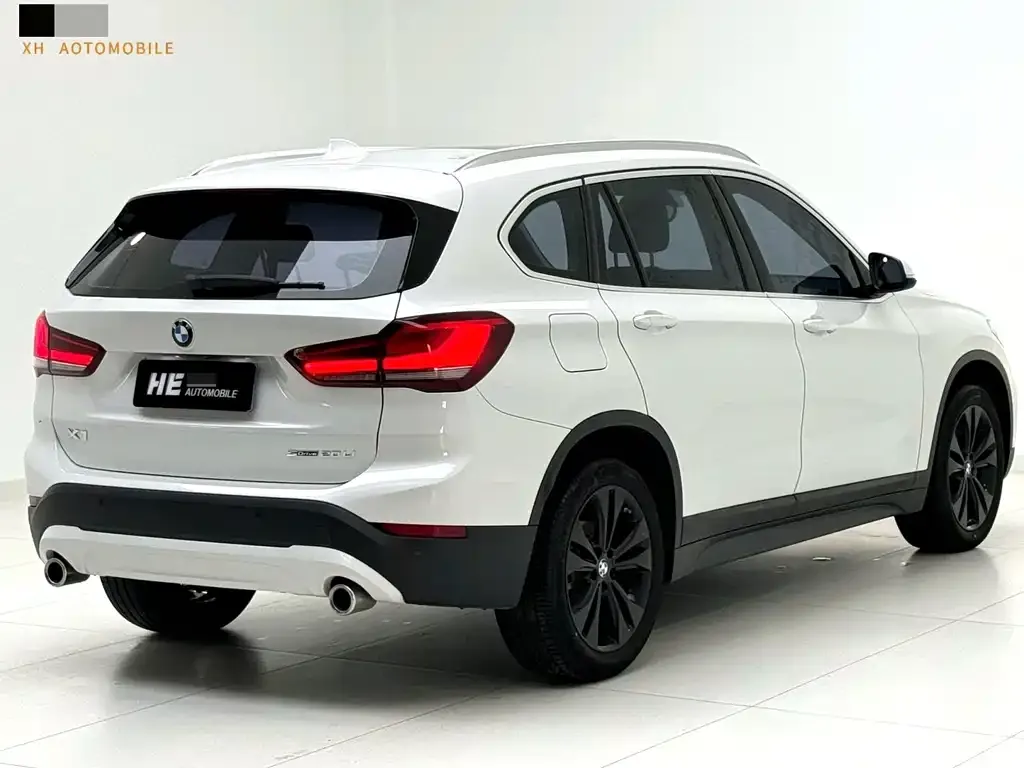 BMW X1 — фото 5