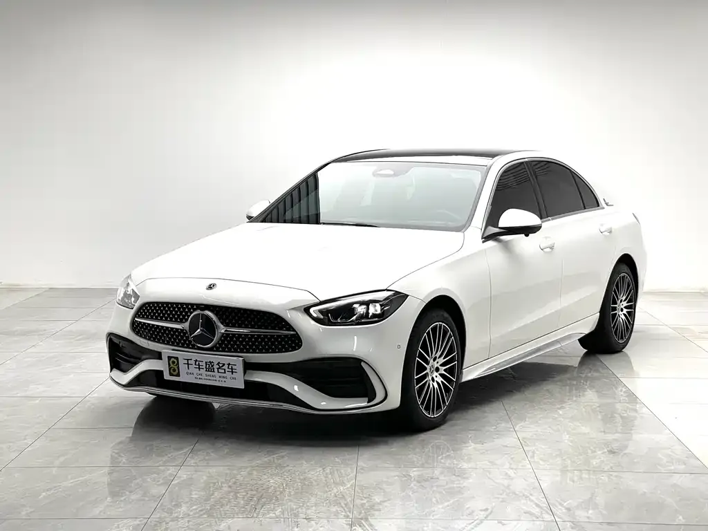 Mercedes-Benz C-Class — фото 1