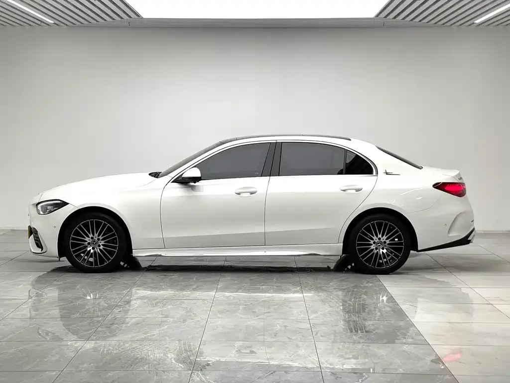 Mercedes-Benz C-Class — фото 6