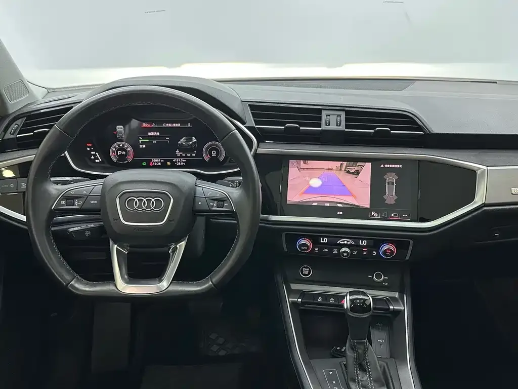 Audi Q3 — фото 5