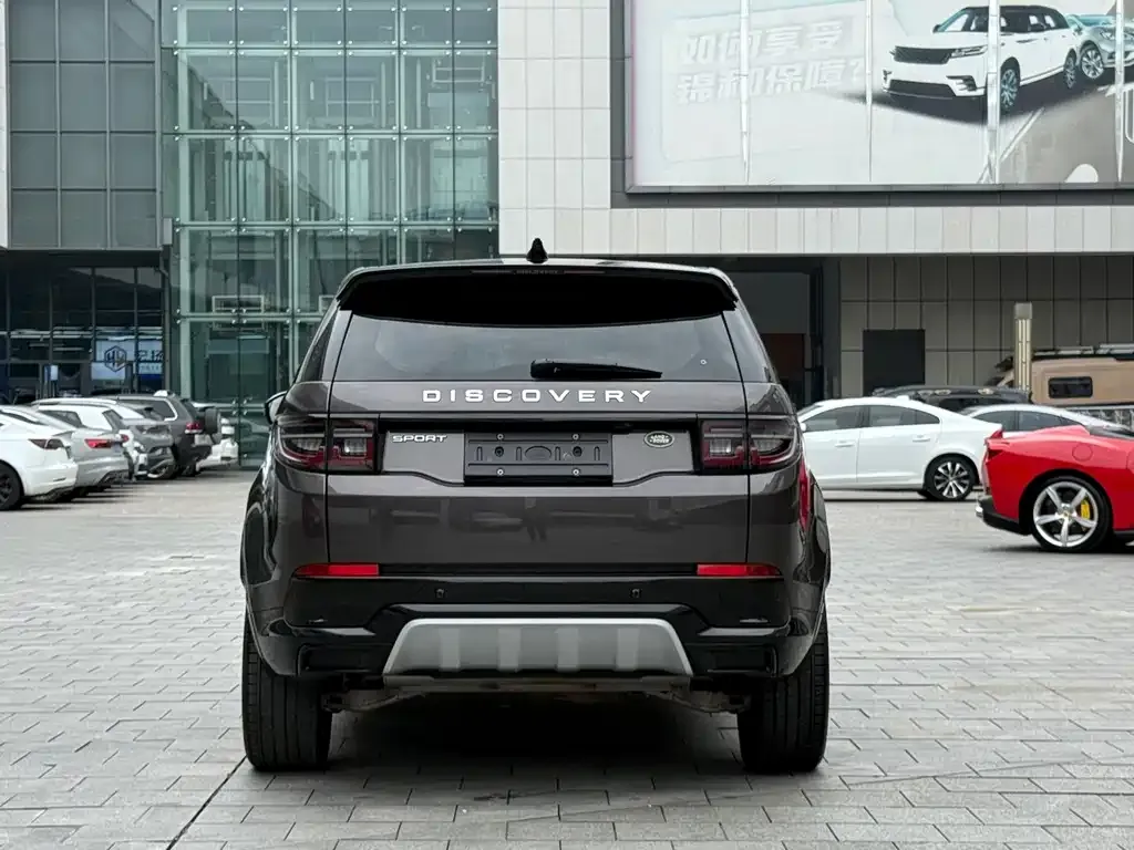 Land Rover Discovery Sport — фото 2