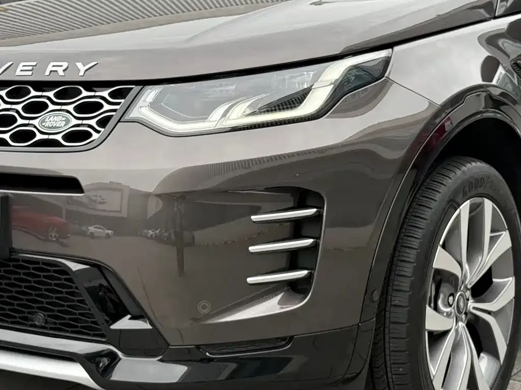 Land Rover Discovery Sport — фото 10