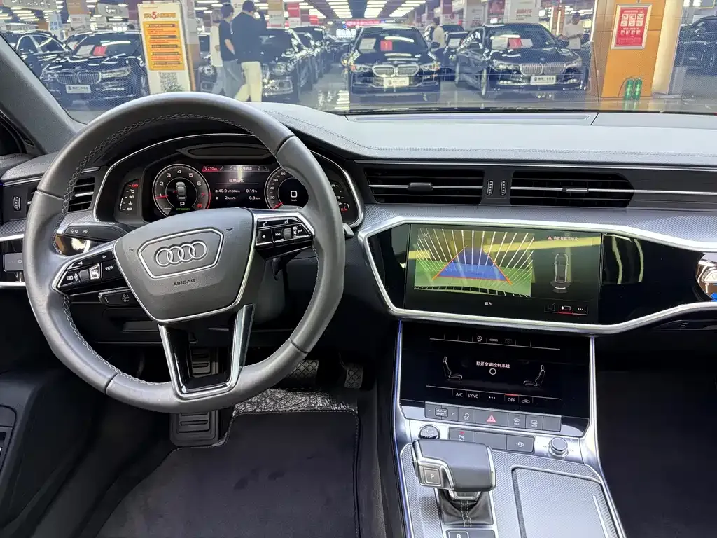Audi A6L — фото 10
