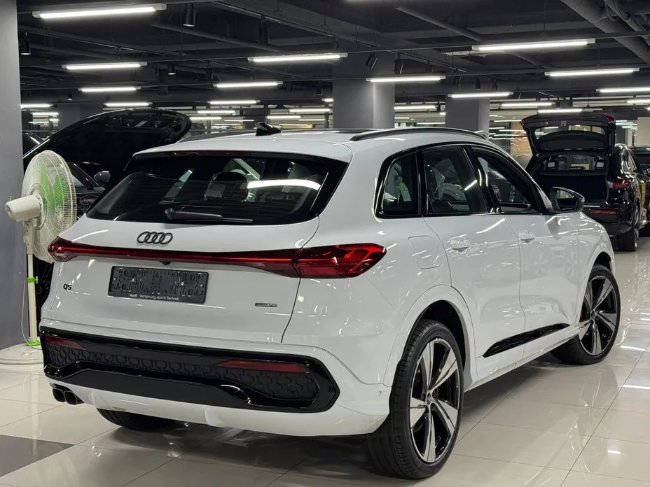 Audi Q5 — фото 5
