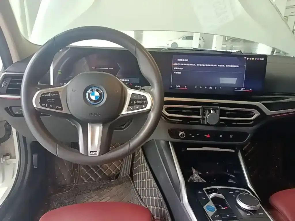 BMW i3 — фото 9