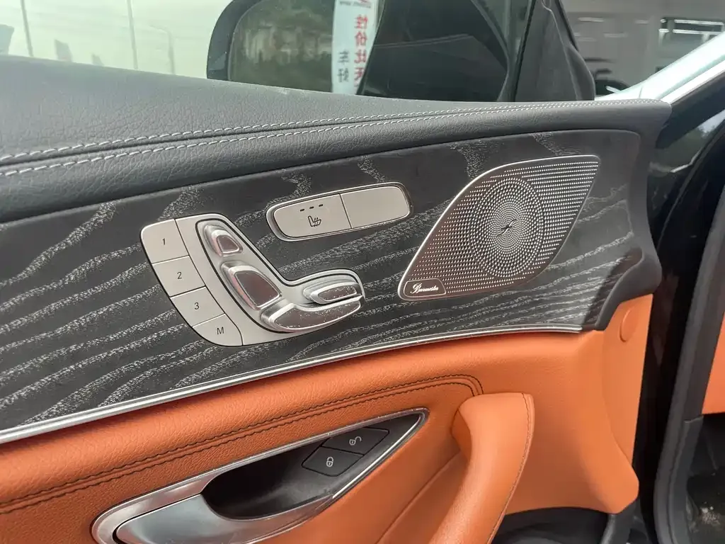Mercedes-Benz CLS — фото 3