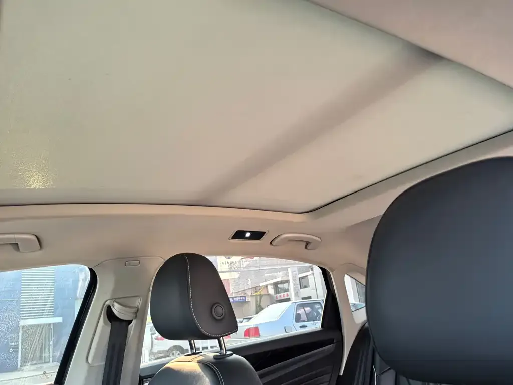 Volkswagen Passat — фото 2