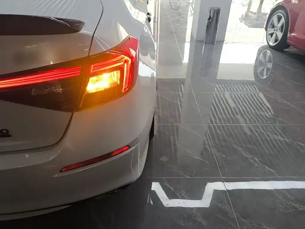 Honda Civic — фото 5