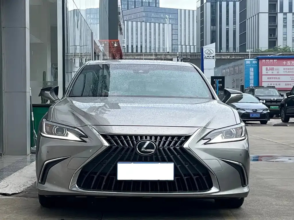 Lexus ES — фото 7