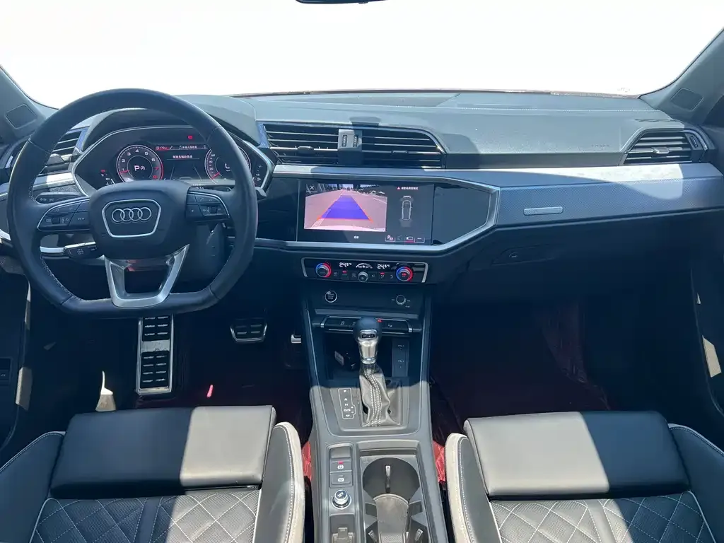 Audi Q3 — фото 3